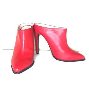 Red Signature Ankle-ish Booties size 71/2